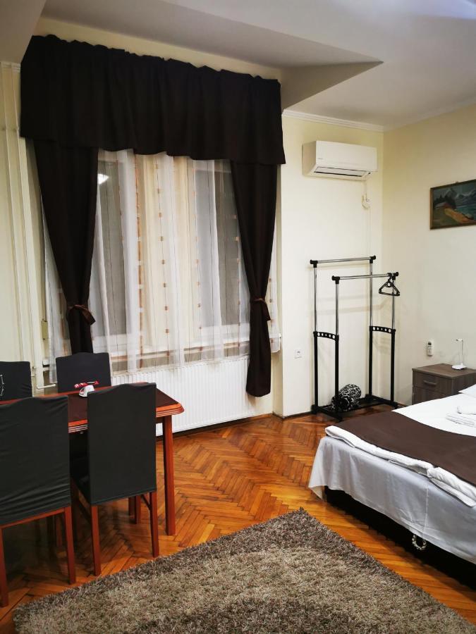 Baross-Hat 5 Szolnok Zewnętrze zdjęcie